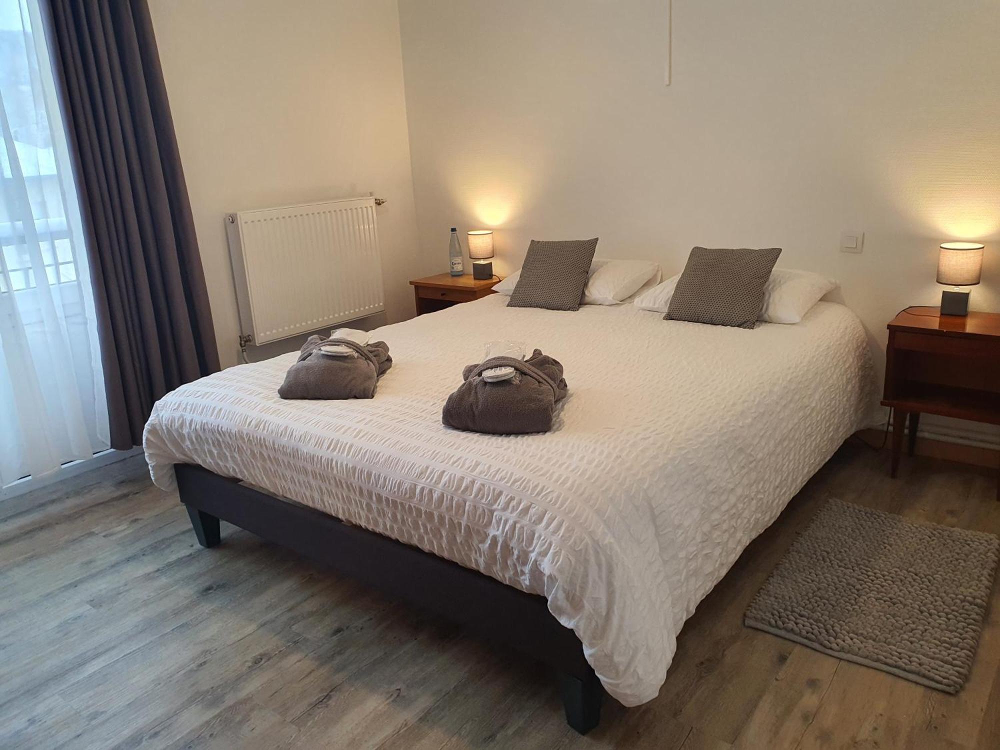 Hotel De La Promenade Bains-les-Bains Kültér fotó